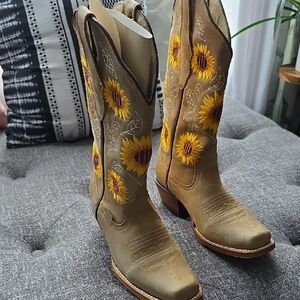 Sunflower Embroidered Tan Heeled Boots